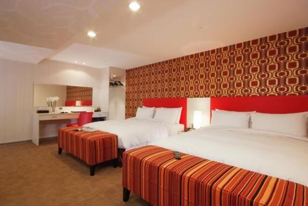 Hotel Leisure 台中輕行旅 Екстериор снимка
